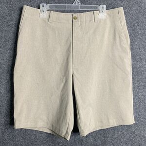 Nicklaus Bermuda Golf Shorts Beige NWOT Light Weight Sun Protection Size 36